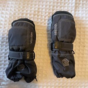 Hestra Black Mittens